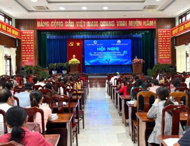 Toàn cảnh hội nghị tập huấn nâng cao nhận thức về chuyển đổi số tại xã Quế Sơn ngày 13/10.